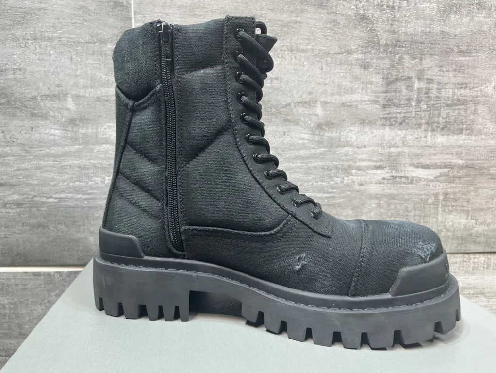 Balenciaga Shoe 